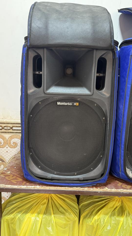 من رخصت الدمن
زوجين w17اصلي نضافه 95كلشي ما مصلح بيهن تجي تفصخ وتفحص وتاخذ مايك شور بيته ومايك شور واير لس وكايم سنهايزر واير لس مكاني نجف ***********ما متواجد مازنجر
