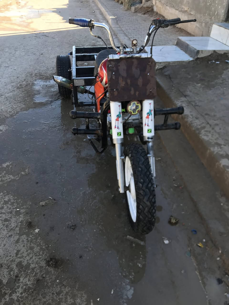 سلام عليكم ستوته اوراق مديل 13 ناقصه ورقه مكاني بصره دير نشوه سعرها 900 رقم الهاتف *********** 
ملاحضه الستوته ناقصه ورقه والباقي كفاله عامله ومكينتها ليفان وزوج تايرات امس شديتهن خط ابيض بديها موجود بس شوي تعبان
