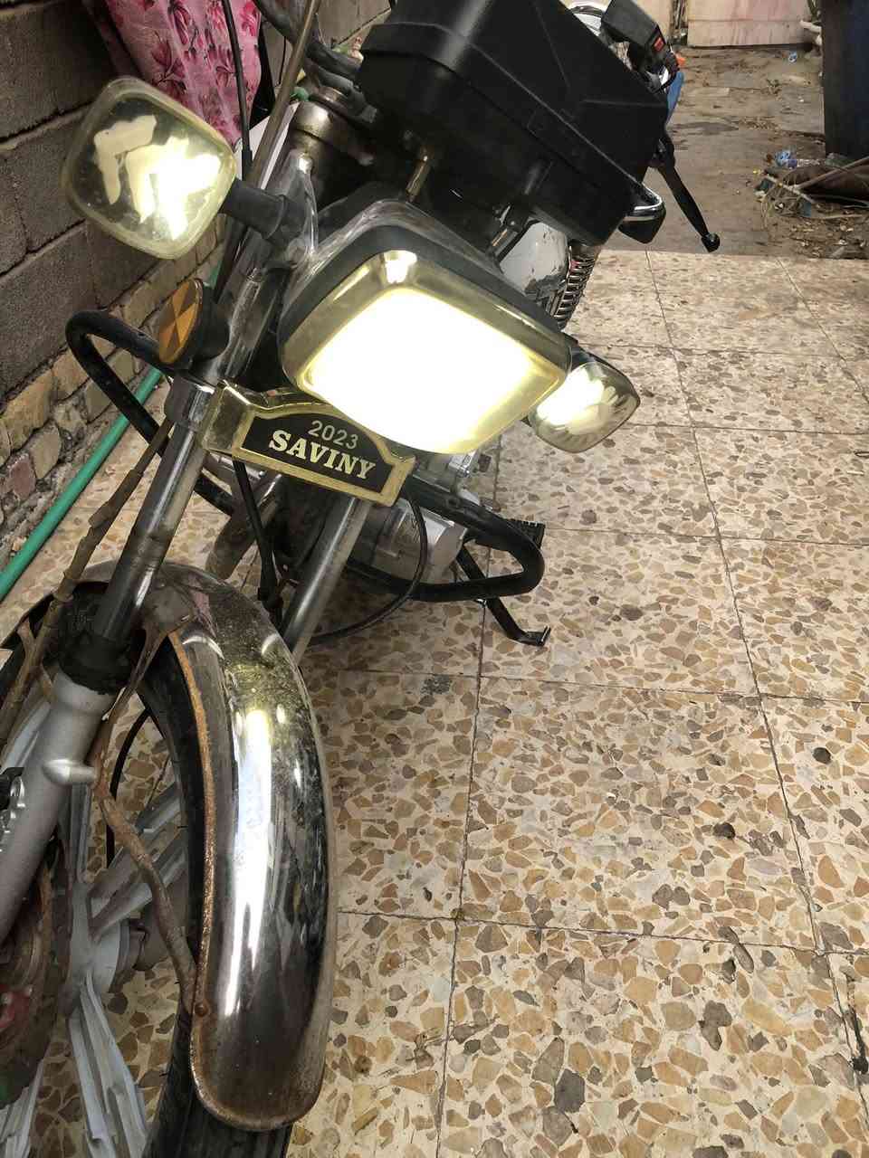 دراجه ايرانيه موديل ٢٣ نضيفه سعرها ٤٥٠
وبيه مجال للشراي سلف وهندر اي وقت ماناقصه شي
مكاني بغداد مدينه الصدر قطاع ٥٥ 
خلف مستشفى القادسيه رقمي ***********
