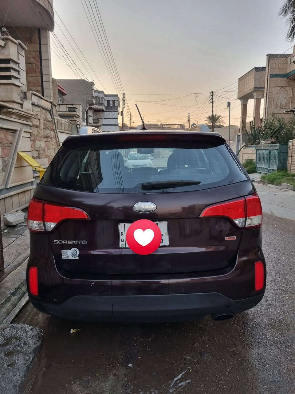 السلام عليكم
سورنتو موديل 2014 وارد امريكي 
السيارة محرك 4 سلندر نظيف مامفتوح ماشية 109 الف 
السيارة 7 راكب رقم وسنوية جديدات رقمها ومكانها بغداد 
حادث السيارة مال امريكا دعامية وحاف البنيد بدون شواصي ولا شي وبيها صبغ عام للجمالية بابين جهة عكس السايق امبدلات حادث بالعراق والباقي سليم للجمالية السعر المطلوب 130 ورقة وبيها مجال للشراي للتواصل فقط على هذا الرقم ***********
