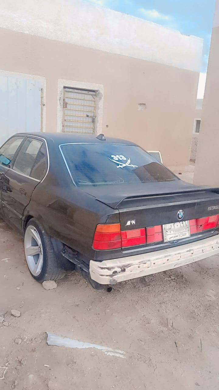 السلام عليكم لبيع مبيئم حجم 535 مكفوله منل ضربه مصبوغه عام الجماليه رقم انبار كير ومكينه جدد دواخل نضيفه رياضي كهربائيات كلهه شغاله السنويه الل 29 واذا مراوس هم ترهم وستفسار ‏‪0788 637 4885‬‏
