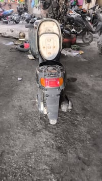 دراجه منغوالي 60نطيفه كفر اصلي كامله من كلشي ناعمه  07850041261