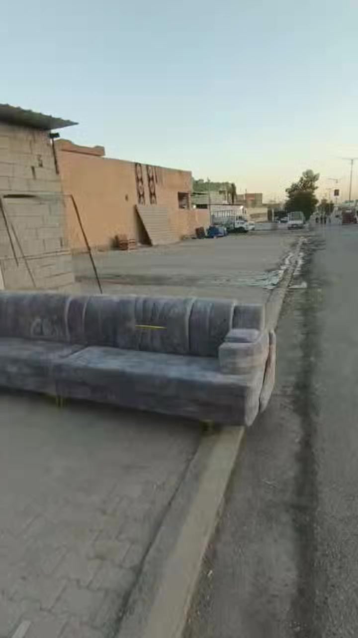 ديوان البيع جديد غير مستخدم تفصال السعر 350الشراي اتصل ***********
