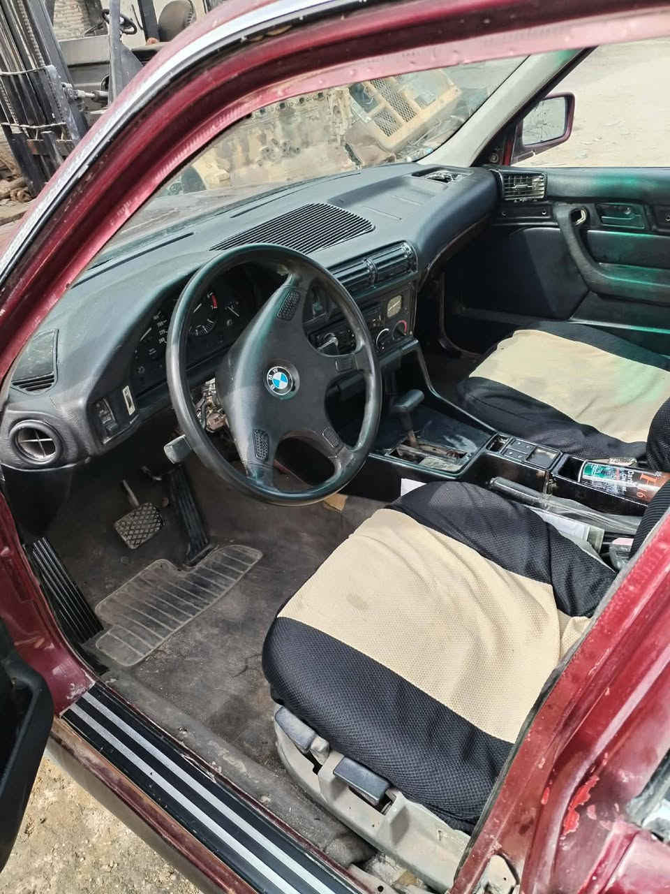 سلام عليكم شلونكم شباب بي ام حجم 520 كير مكينه فول صدر امامي خلفي جديد سياره تحويل  مباشر غراضه كامله  سنويه جديده هزه جديده رقم جديد سياره جاهزه من كلشي كهربائيات كله شغاله جام كهرباء سنتر لوك جام شغال سياره حيل حلوه مال جناي مكاني فلوجة صقلاويه شهداء ثانيه *********** سعر 42 وبيه مجال
