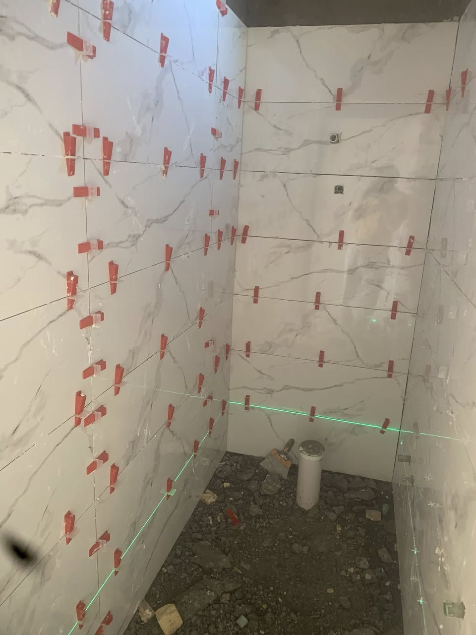 خلفه سراميك ارضي جداري. الواح درج بايه ومرايه ع متر اسعار مناسبه مكاني بصره زبير  شغلي جميع مناطق البصره ***********واتساب
