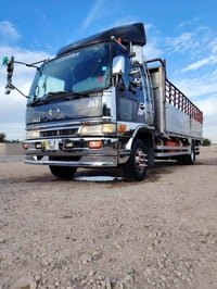 هينو انكر للبيع ستة وربع ابلادي شاصي مكفول محرك 80 عادي خطين رقم نجف ت...