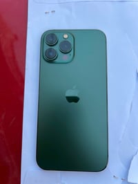 iPhone 13 pro max ما مفتوح 100% الجهاز نضيف مساحته 256 بطاريه الجهاز م...