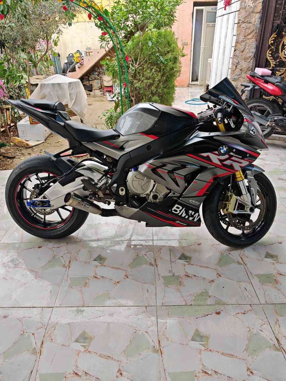 للبيع bmw s1000rr 2016
وارد امريكي حادث كفرات  مكفوله محرك كير شرط 
77ورقه بدون رقم بيه مجال 
*********** مكان كركوك
