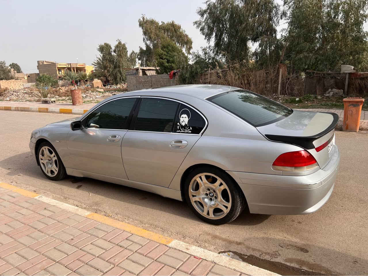 السلام عليكم BMW E65 745i وارد خليجي بيها الباب الخلفي عكس السايق مصبوغ ابو كيا ضربها والباب نرش فقط موديل 2004 
مطلوب مرواس 
تخم تاير جديد محرك جديد وكير جديد تبريد جديد 
ادامه كامله أبواب وصندوق شفط 
غرفه جدا نظيفه 
الباخره معروفه بالمواصفات ما يحتاج اطول بالمنشور ويصير ملل 
كهربائيات من الدعاميه للدعاميه بلاد مابيها جطل واحد تجي وشوف بعينك تحويل مباشر بأسمي السياره 
نقصها حداديه إماميه نص عمر والبوش الخلفيه 2 منهن تعبانات مطلوب مراوس بشي مرتب السعر 130$ متواجد على النت بغداد, العراق


**إذا كنت صاحب هذا الإعلان وتريد حذفه لأي سبب، رجاءا أرسل رسالة إلى الدعم الفني**