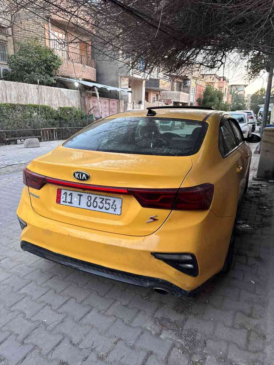 السلام عليكم 
 فورتي ٢٠١٩ وارد امريكي للبيع فول مواصفات S عدا البصمة  
محرك ٢٠٠٠ دوش خير من الله
كير AT المرغوب
 صدر جديد هسة مبدله

مواصفات السيارة رادار امامي ،تحديد سرعة ، تحديد مسار ، تحكم استيرن ،نظام كير اوتو وعادي ،شاشة كبيرة ، انظمة قيادة وباقي المواصفات المعروفة

حادثها جاملغ مبدل بدون دواخل بدون ايرباك
صور الحادث مرفقة 

 رقم بغداد الدولي والسنوية لحد ٢٠٣٠
السعر ١٢٤ وبيها مجال 

*********** 
مكاني الاعظمية بغداد, العراق
