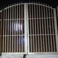 باب حوش تفصال فصلته ب500واحتاجيت واريد ابيعه بنص السعر الشراي يتصل 077...