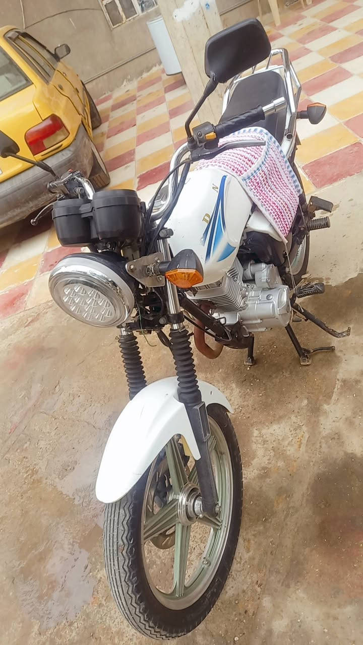 السلام عليكم 
دايوان اسكنر الداجه مكفوله اسوي مكاتبه باسمي 
شغاله كله ١٩ طالعه ب ٢٠ ممفتوحه بابل عوفي 675
***********
