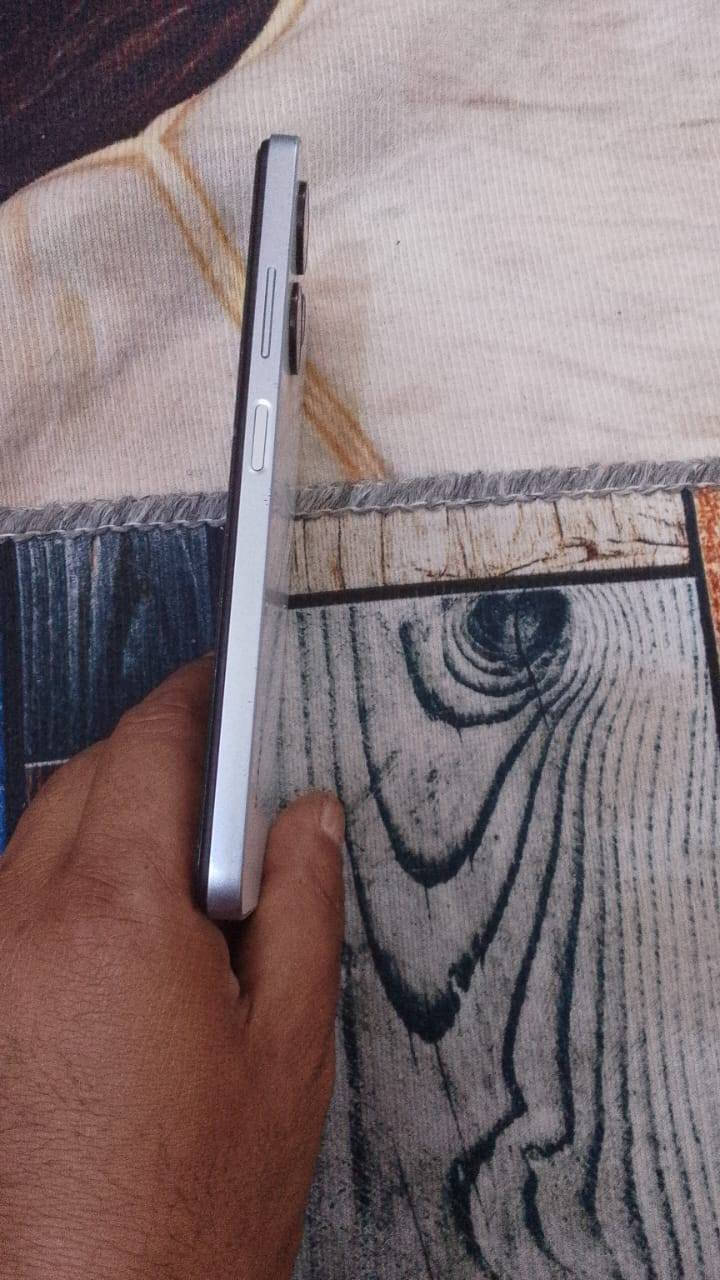 السلام عليكم تليفون نظافه 100% مستخدم اسبوع سبعه ايام السعر 140 وبي مجال ذاكره 128 بطاريته 5000 شاحنه وهيتفون وكرتونه


**إذا كنت صاحب هذا الإعلان وتريد حذفه لأي سبب، رجاءا أرسل رسالة إلى الدعم الفني**