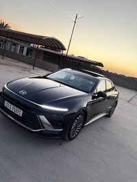 بسم الله السلام عليكم  سوناتا 24 لمتد  السياره ماشيه 8500 ميل  فول موا...