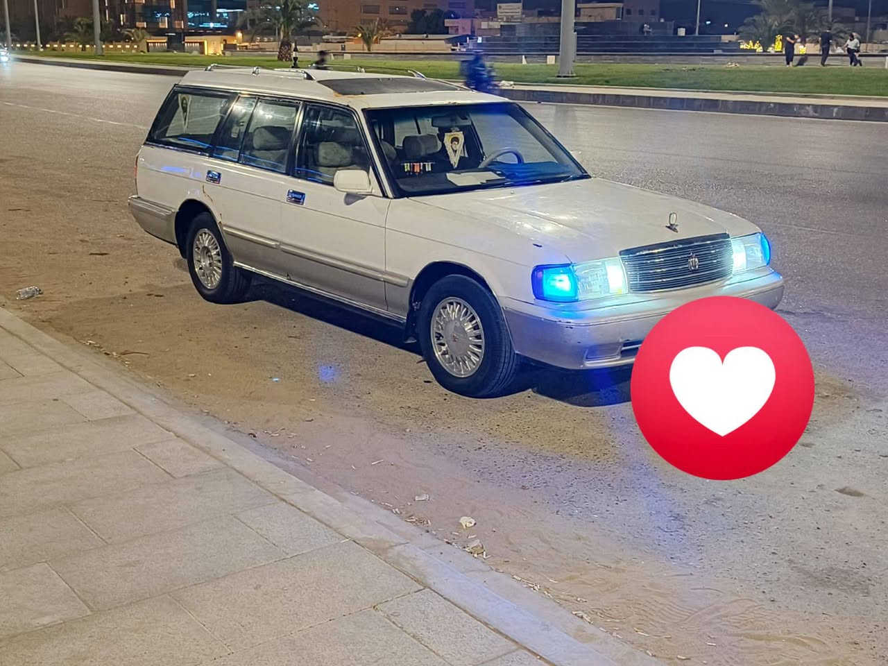 سلام عليكم ارنب ستيشن مديل 1995 مكينه وكير خير من الله حداديه جديده مكفوله من لضربه لقويه ولعيب شرعي واصليات بيها جاملغ لكدام صفحة لسايق بيه خياس ولصندوك لسعر 68 وبيها مجال لرقم***********
