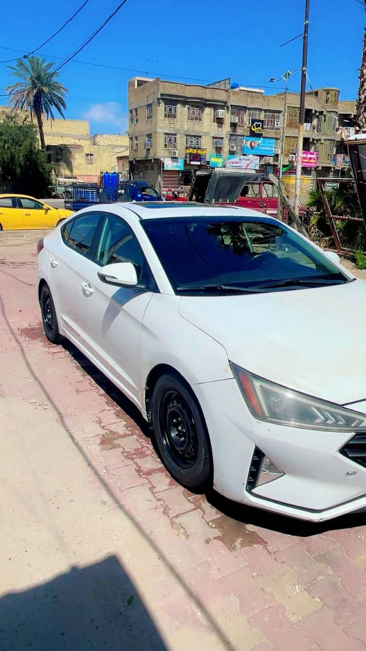 النترا موديل 2019
حادث فقط بنيد مصبوغ نفسه بدون دواخل
مابيه الغود ولا شواصي ولا طاك رباك 
فول مواصفات 
فتحه شاشه بلاديه الكبيره
سلايت روف
بصمه تحكمات استيرن
رادار حساسات 
اشاير بلمري 
منظومه غاز جديده
تبريد ثلج 
صدر جديد
رقم الانكليزي جديد 
مكان بغداد 
***********واتساب موجود
