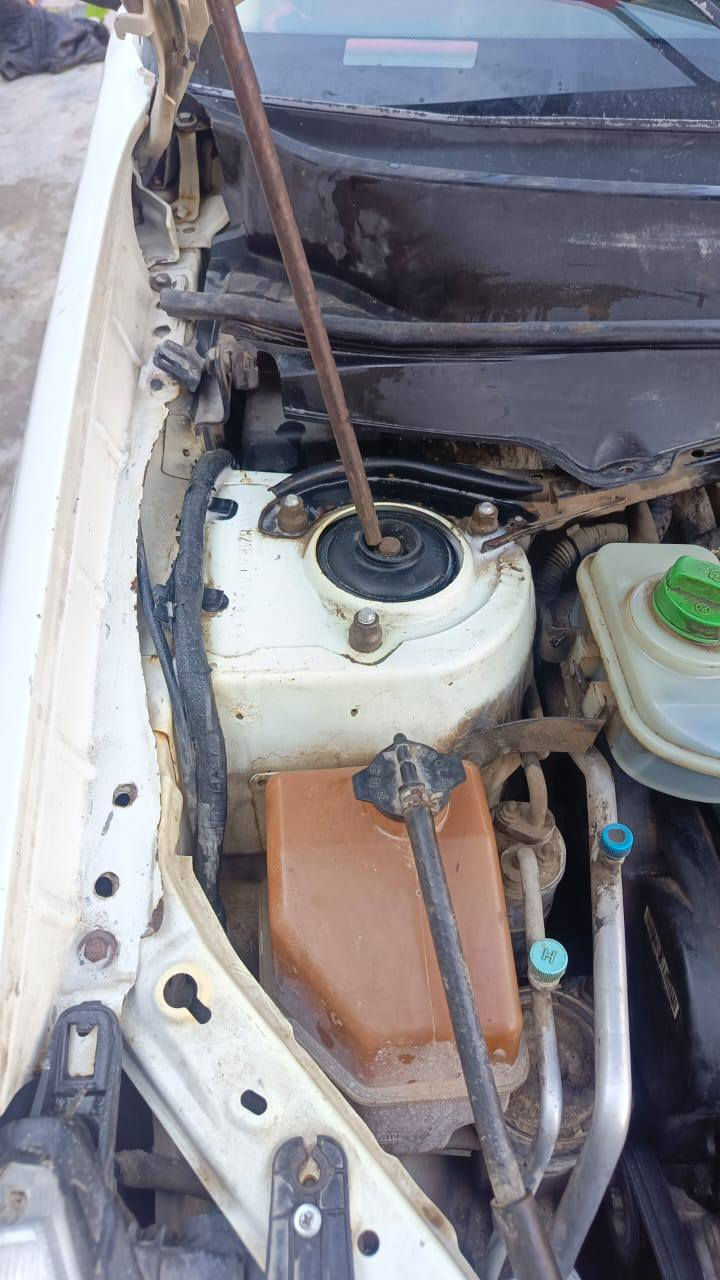 سيارة تيكو موديل ٢٠١٣ بصرة مكان السيارة سفوان بيها جبنه كايمه وتخربط تريد برمجة السيارة كير ومحرك تمام الحدادية تحتاج حدادية والباقي في الصور السعر ٥٠ ورقة وبيها مجال 
***********
*********** البصرة, العراق
