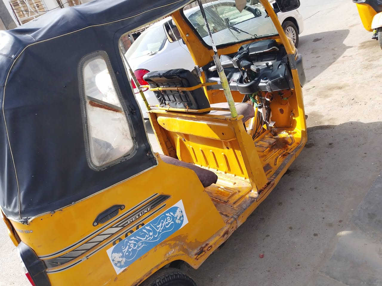 تكتك للبيع 2020اوراق اصليه شرط الترقيم مكينه جديده كهربئايات كلها تشتغل سعرها 3وبيها مجال مكانها الخطيب مال شعله رقم الاتصال ***********
