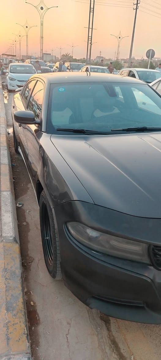 جارة ١٦ اصل كفاله عامه بيه بارد بصيط بلجاملغ الخلفي كفاله فتح وصبغ وتبديل ٣٦٠٠ تبريد كير محرك كله مكفول تشغل عن بعد بيع او مراوس بكوري مع الفرق مكان السياره ناصريه ***********
