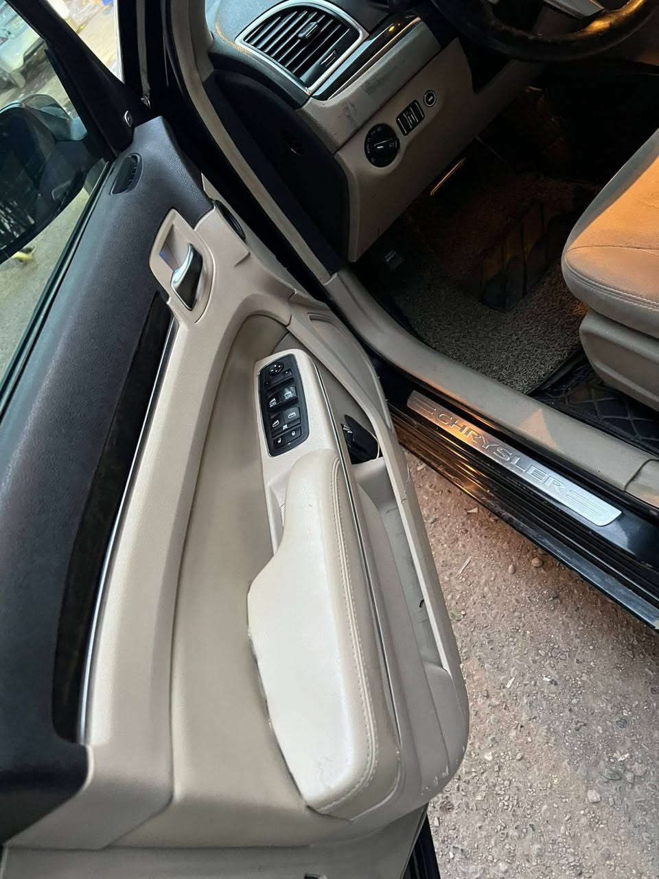 ١٤ خليجي 
كصة جنطة محرك كير حدادة تبريد دواخل طخم تاير ويل 
ادامة عامة 
البصرة 
***********
