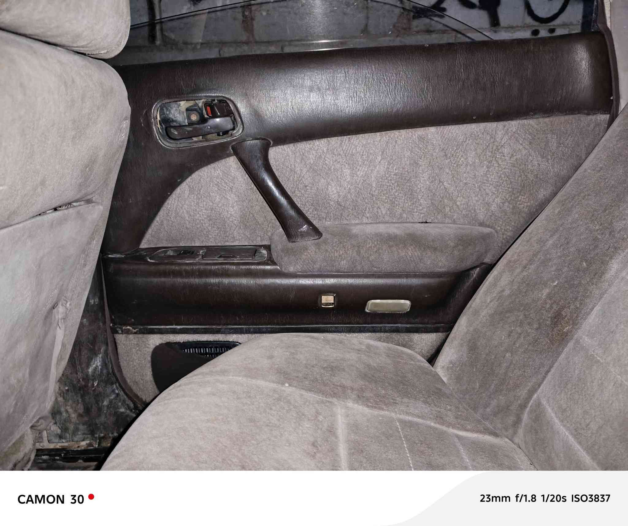 سلام عليكم بطه متصل رقم بغداد الماني سنويه عضم عاج بدون راعي ماوصله تكفل سرقه وطلب  15 سياره بيه كصه جنطه عنوان نجف كوفه ***********
