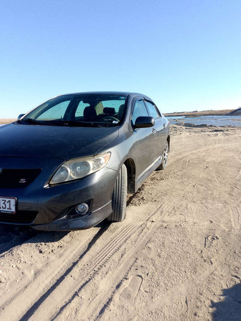 كورلا 9.  اس امريكي فول مواصفات
رقم بغد اد انكليزي
محرك 18 بشرط 
كير بشرط
سياره جاهزه من كلشي
ضرره جملغ امامي لبصف سايق
 سعر عشره اونص. ترهم  مراوس بكامري


**إذا كنت صاحب هذا الإعلان وتريد حذفه لأي سبب، رجاءا أرسل رسالة إلى الدعم الفني**