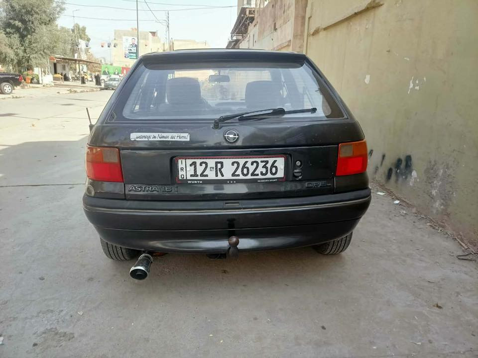 اوبل استرا موديل 92 اني الشرعي بس البوند مصبوغ وبعد مامبولش كاربون بيها سلايت كير شرط المحرك بي بخار السعر 45 الاتصال ***********
