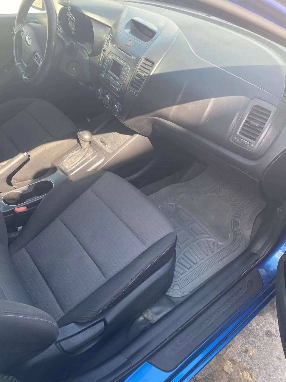 السلام عليكم فورتي موديل 15 وارد أمريكي الضرر دعاميه خلفيه
فقط رقم ديالى الإنكليزي مكينة 1800 دوش
سياره جديده احلى من الصور (السعر122)
الاتصال ***********
