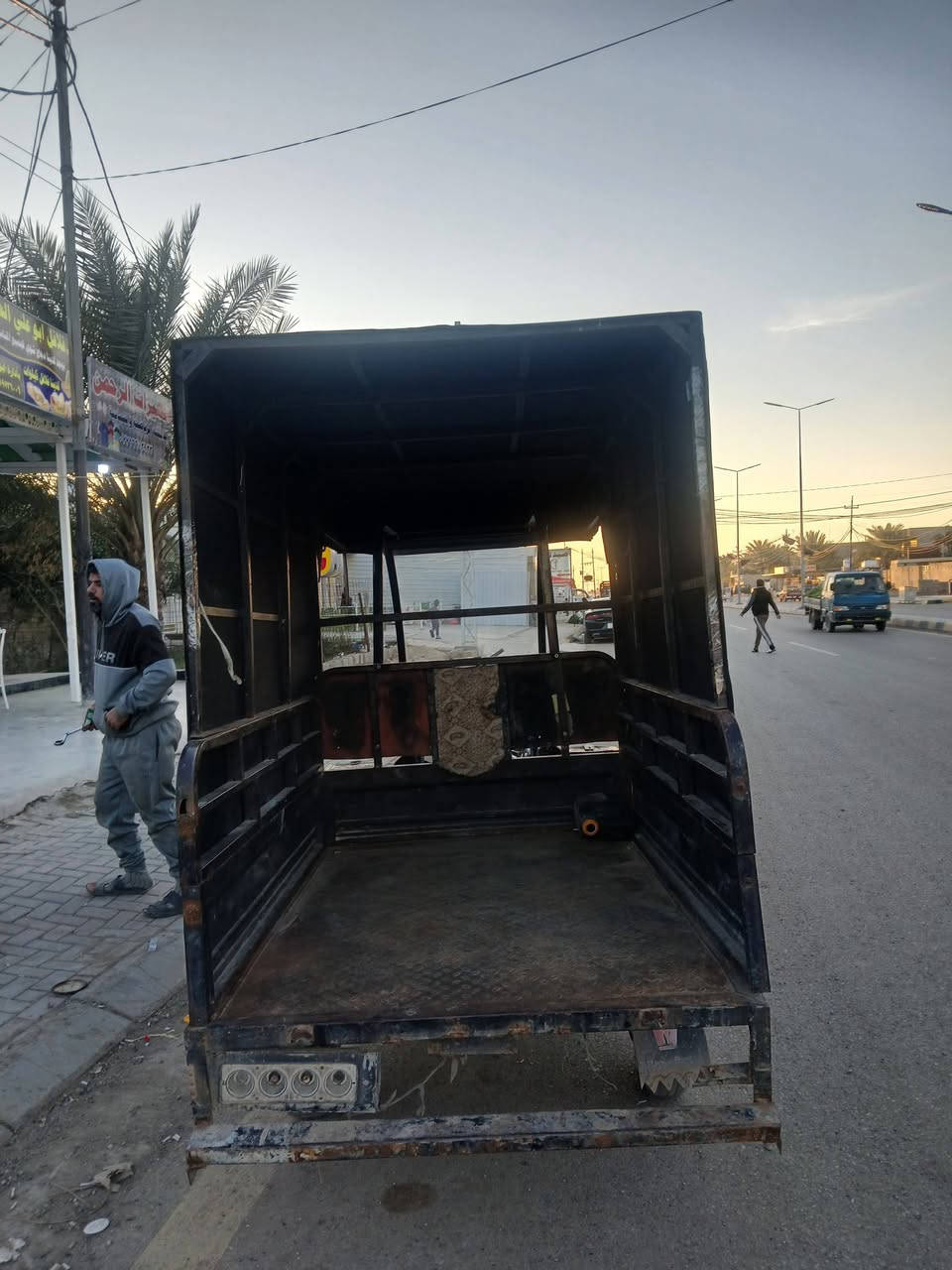 ستوت للبيع موديل ٢٠١٢ اوراقهة كاملة السعر خاص شغالة نضيفة ستوتة  ***********
