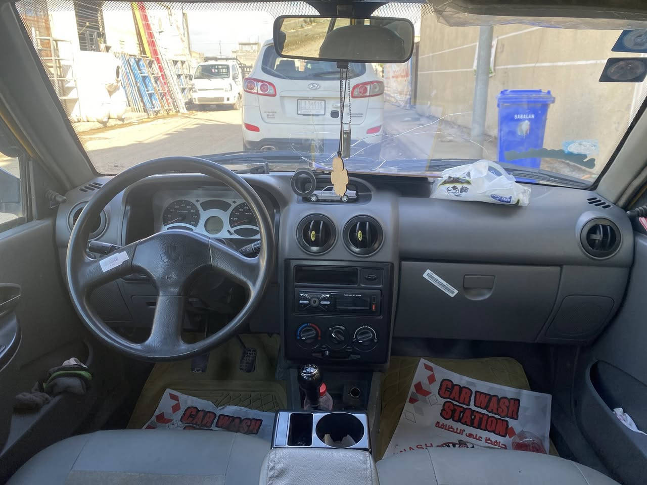 السلام عليكم سايبه منغولي موديل 12 دشبول نفخ سياره كامله تبريد شغال بيها نواقص كلش صغيره سياره باسمي السعر35وبيها مجال مكان بغداد
*********** واتساب ورصيد
