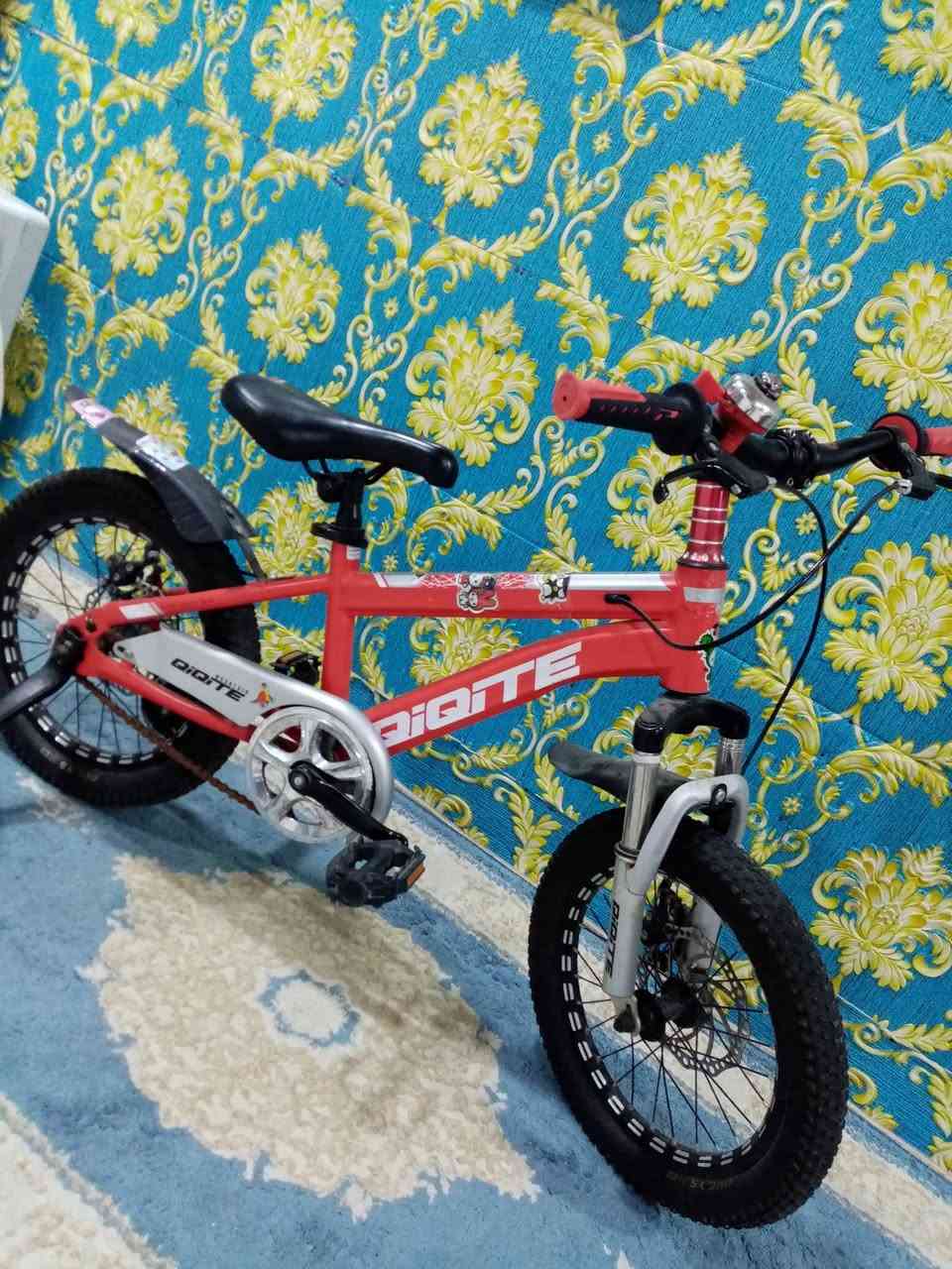 بايسكل حجم ١٤ السعر ٥٠الف الرحمانية مال الشعلة راسلني خاص وخادم ***********
