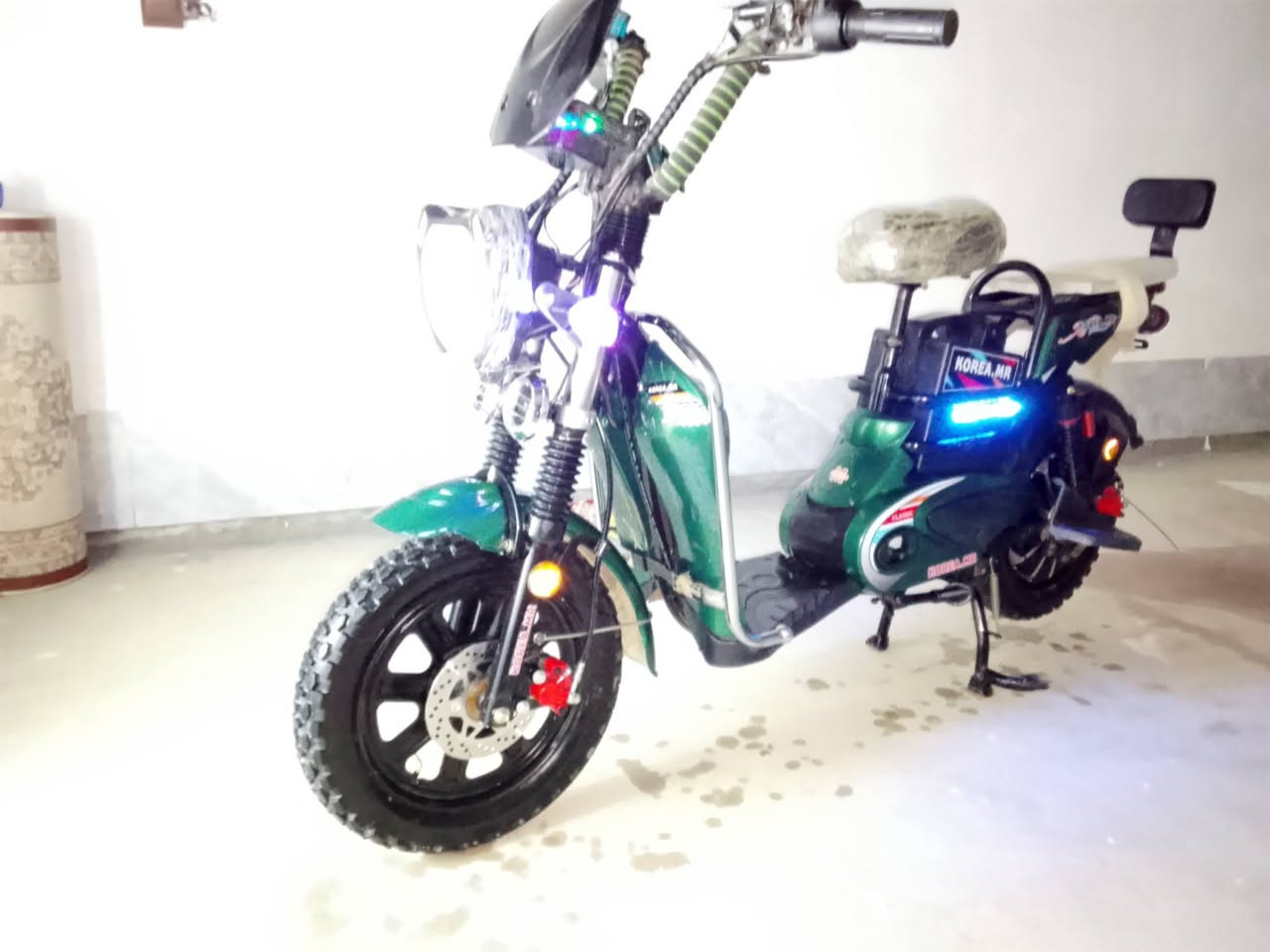 ماطور شحن للبيع ماطور كامل دشبول كامل كلوبات كلها شغاله ماطور جبلي دبلات كلها شغاله بطاريت بلاد ميصرفن شحن قليل سعر 450بي مجال مكان ديالئ ***********
