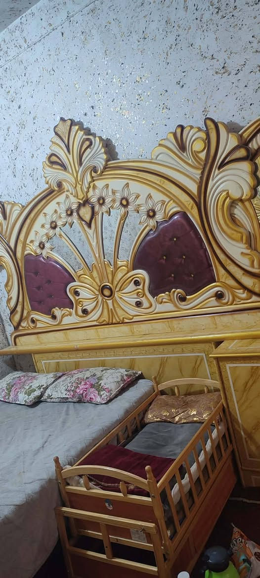 جرباية زواية وميز السعر ٧٥ قفل ماليزي الشراي يتفضل خاص والي عندة غراض يدزهن خاص ابيعة بأسرع وقت


**إذا كنت صاحب هذا الإعلان وتريد حذفه لأي سبب، رجاءا أرسل رسالة إلى الدعم الفني**