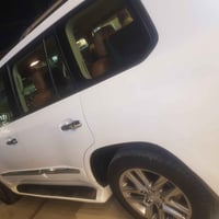 لكزس LX570 • ٢٠١٢ • ضربة بسيطة