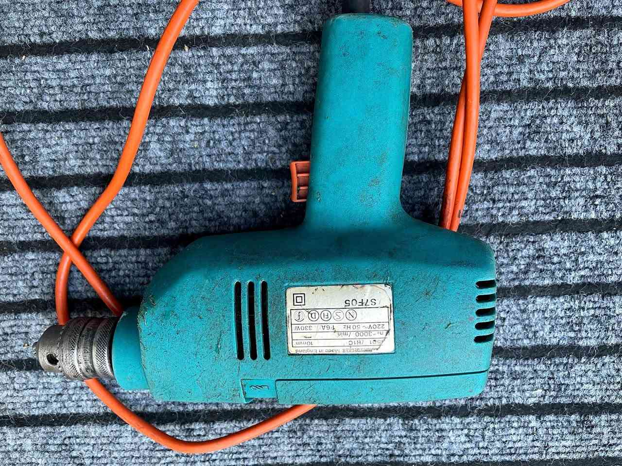 مزرف اتجاه واحد انكليزي 
السعر ٢٥ مع التوصيل


**إذا كنت صاحب هذا الإعلان وتريد حذفه لأي سبب، رجاءا أرسل رسالة إلى الدعم الفني**