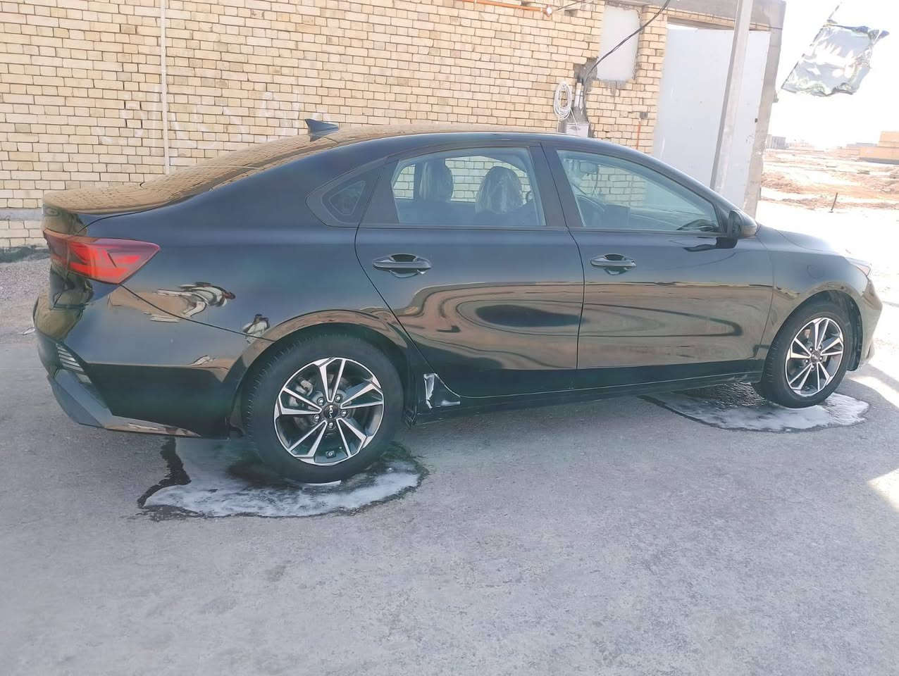 سلام عليكم سياره فورتي موديل 2023 معوقين سياره وارد امريكي محرك 2000 دوش سياره غرق ذراع فقط الباقي كله كفاله سياره جديده بمعنى الكلمه تبريد تخم تاير دواخل بلكارتون سياره نضيفه احله من صور تجي وتشوف بعينك وبيك خير وتدلل مكان سياره بلبصره رقم تلفون *********** هاذه رقم تلفون صاحب سياره
