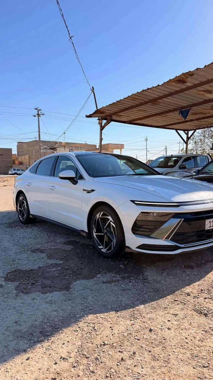 للبيع هيونداي سوناتا 2024 (خليجي)
كفاله 
فول مواصفات (1/1) للاخير
السعر ٢١٨ سعر مناسب 
المحرك: 2500
الممشى: 55 الف
رقم (بغداد)
سيارة نظيفة وجاهزة
المواصفات:
بصمة أبواب + تشغيل عن بعد سقف بانوراما
كشنات كهرباء
لايتات زينون (عدستين عالي وناصي)
حساسات أمامي وخلفي
إنارة داخلية متعددة الألوان
هاندبريك بصمة + أوتو هولد
شحن وايرلس
منافذ تايب سي أمامي وخلفي
شاشة متصلة كبيرة
صندوق كهرباء يفتح عند الاقتراب
شفتات على الستيرن
نظام ترحيب
(Normal / Sport / Sport+/ 
Custom) وضعيات
مكان سياره بسماوه
رقم موبايل ***********

