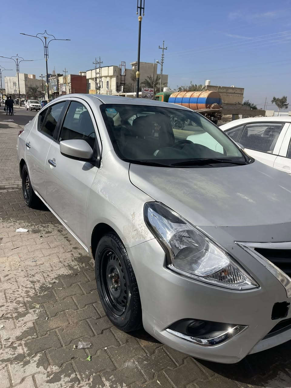 السلام عليكم ورحمة الله وبركاته
نيسان فيرسا مديل 2015 
وارد أمريكي مدكر وبنيد 
مكينه كير تبريد حداديه تمام 
بيهه صبغ مداكر ثنين إماميه وبنيد
سياره مسويلهه ادامه كامله 
تخم تاير حداديه منظومة تبريد 
بلكات فيت بم نوزلات 
رقم ذي قار مشروع وطني تحويل بالبصره
راعيهه بالبصره 
سنوية لل2029 تنتهي
مكاني البصره ابي الخصيب 
السعر المطلوب 75
للاستفسار ***********

