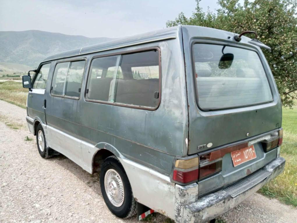 سلاوی خواتان لێبیت 
پاسی کیا بۆ فڕۆشتن 
مەکینە ٢٧٠٠ گاز
مۆدیلی ١٩٩٥ 
(ئاڕمی سلێمانی)
سعری ٢٠ گەڵاو معامەلە  
(***********-***********) لە سلێمانیم السليمانية, العراق
