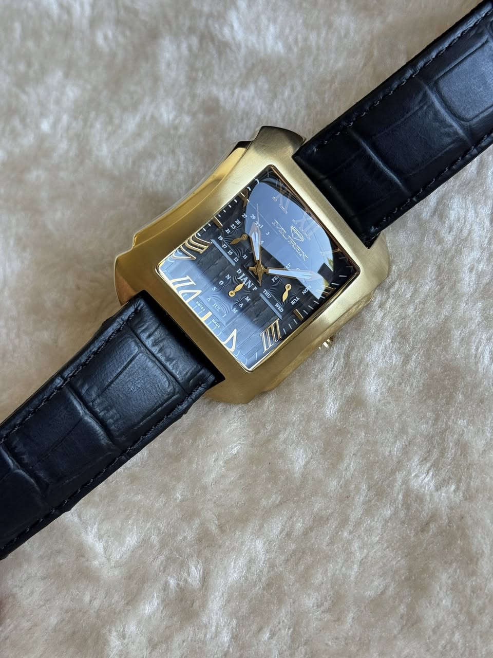 موركس سويسري مستخدم
كامل مرفقات قطر 44 
بغداد-العطيفية
متوفر توصيل 
***********
