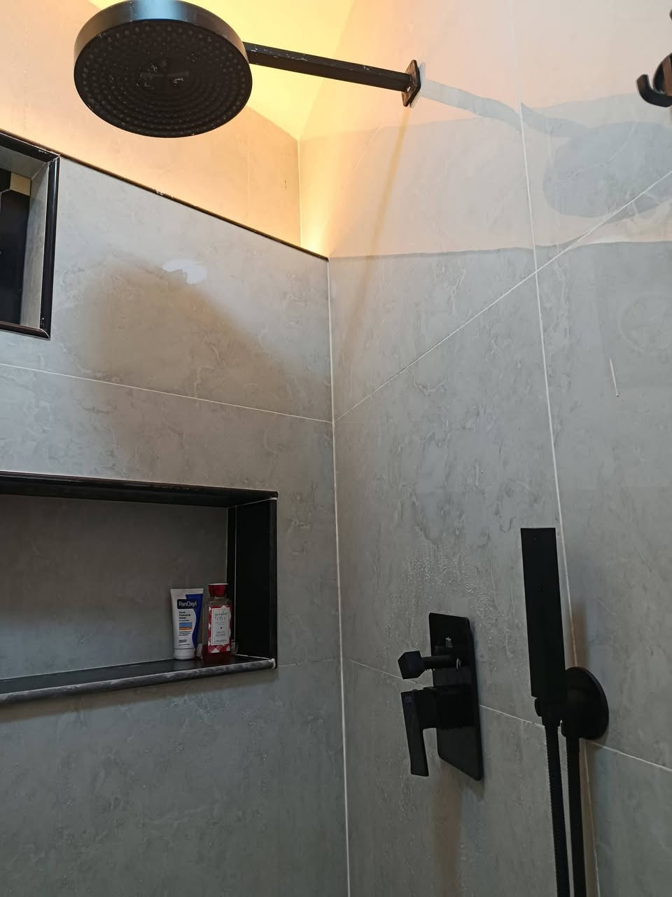 جزء بسيط 🤏 من عملي
ان شاء الله ينال إعجابكم
***********
