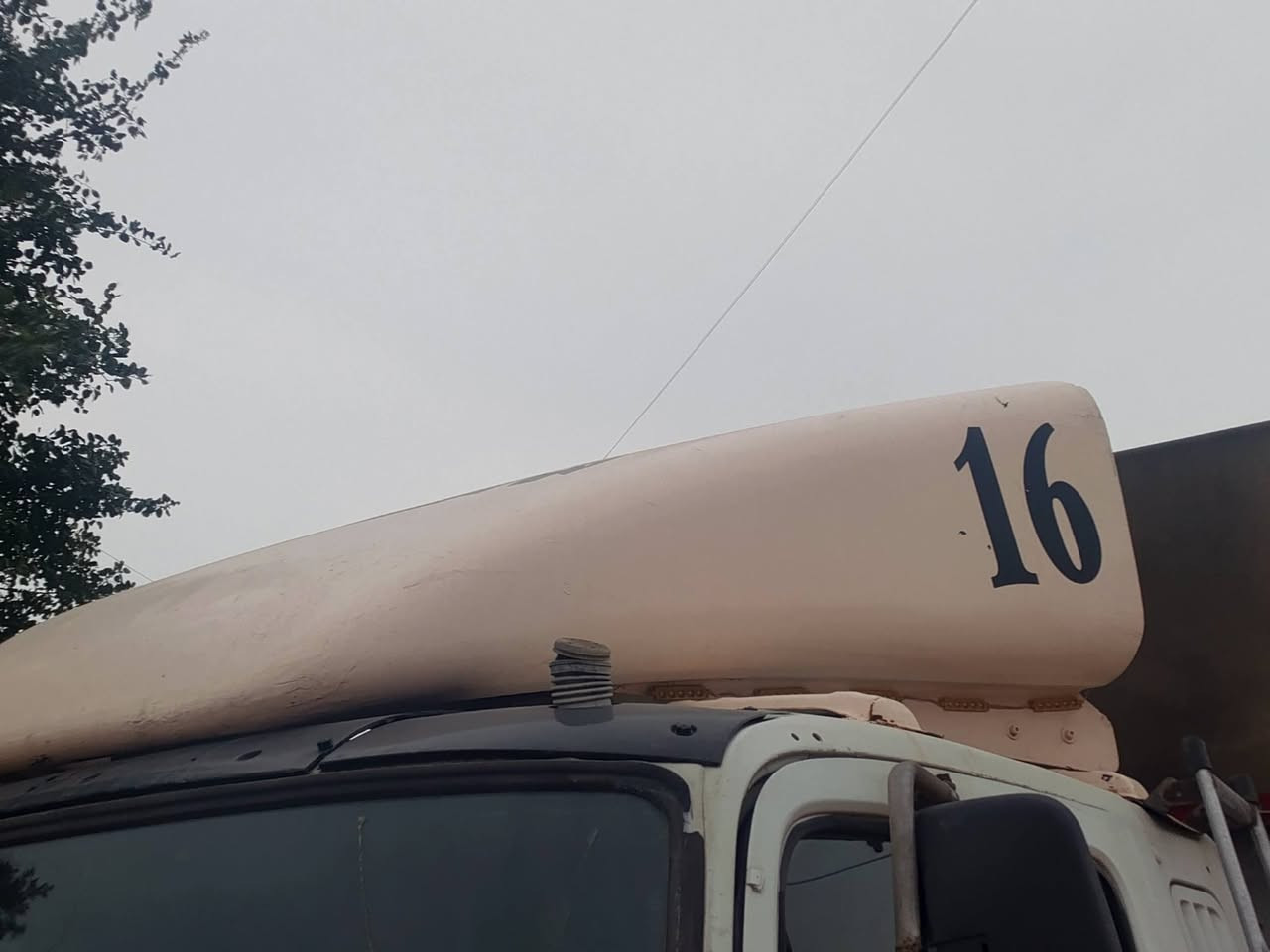 السلام عليكم كاسحه فوزه بزون لبيع ***********
