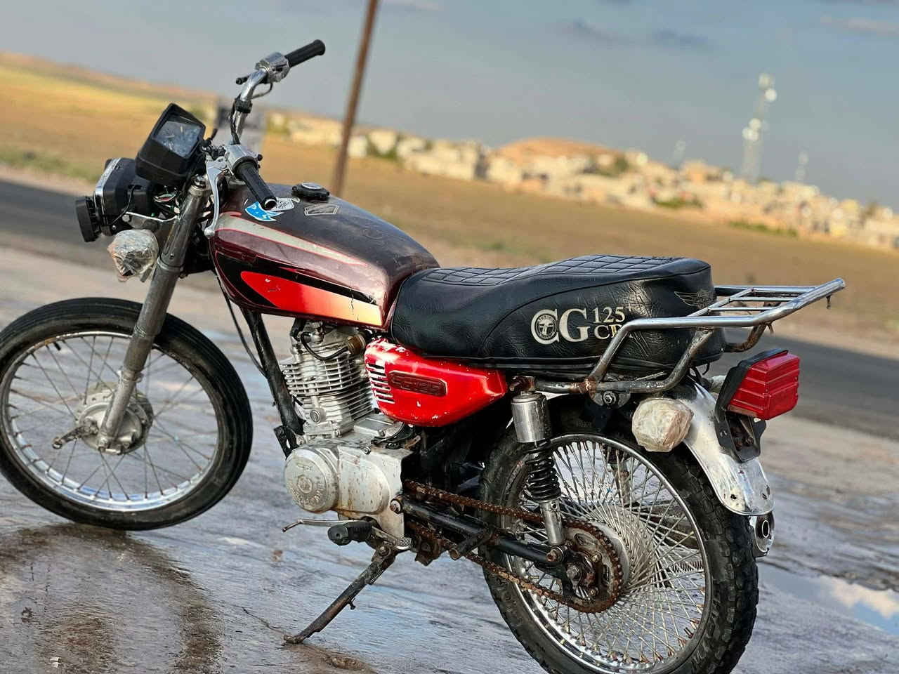 ماطور تايكر للبيع موديل 18شرط كلشي شغال ومستعجل ع بيعتو السعر 250وبي مجال اي ستفسار اتصل ***********

