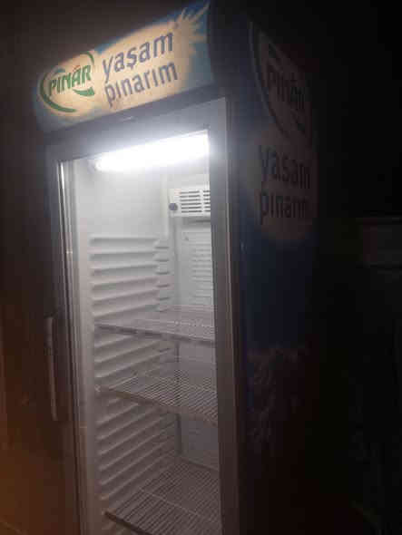 عارضه للبيع شغاله وعل فحص سعره ١٨٠ الف نضيفه باب اول مكاني بغداد لامين ثانيه ***********
