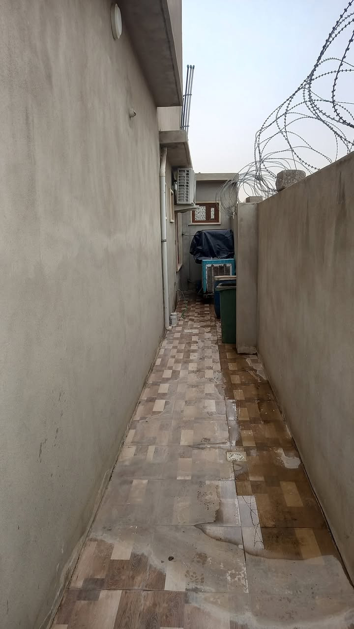 دار للبيع حاوي كنيسه قرب جامع حجي اياد ***********//*********** التفاصيل عل خاص او تصال عل رقم
