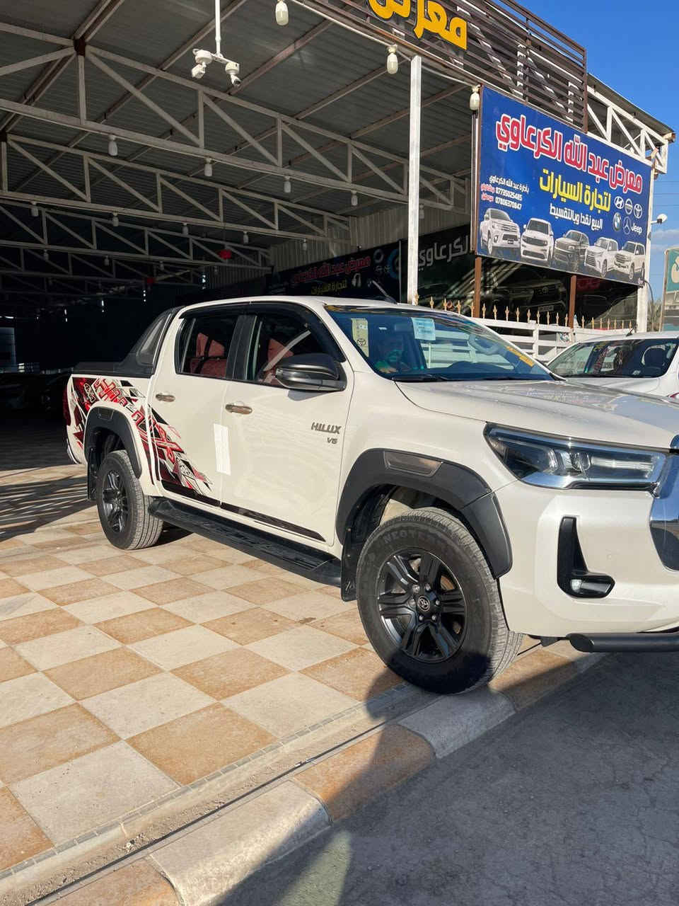 السلام عليكم
🔹بيكم هيلوكس 2021
🔹كفالة عامه 
🔹ماشيه 90
🔺سعرها 330 وبي مجال

للاستفسار يرجى الاتصال على الارقام ***********
