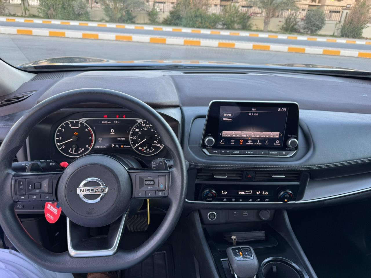 2023 𝐍𝐈𝐒𝐒𝐀𝐍 𝐑𝐎𝐆𝐔𝐄-𝐒v,awd
نيسان روك موديل : 2023

عداد المسافة : 40 الف

اللوان : ازرق چويتي 

حجم المحرك :  (3) سلندر ,1500تيربو

المواصفات : Sv-AWD

دةبل اكسل AWD

‏‎بصمة ابواب 

‏‎بصمة تشغيل 

شاشة ايباد

‏‎كاميرا

هاند بريك بصمة

اوتو هولد :    Auto Hold

اوتو ستارات : Auto Stard 

اوتو ستارات : Auto Stop‎

رادار امامي (تحديد مسار)

‏‎رادار جانبي (نقاط عمياء)

‏‎رادار خلفي (التحذير من الاصطدام)

‏‎حساسات خلفي

نظام : OFF-ROAD

نظام : SHOW

نظام : ECO

نظام : AUTO

نظام : SPORT

كشنات هيتر

ستيرين هيتر

تحكيم ستيرين

تبريد لمس

تبريد مركزي

لايتات ليد زينون 

بكلايتات LED

ويل كروم

‏‎تفاصيل اكثر الاتصال علی ارقام التاليه 

‏WhatsApp 

السعر 153

☎️ ***********

عنوان📍الانبار _ الفلوجة
