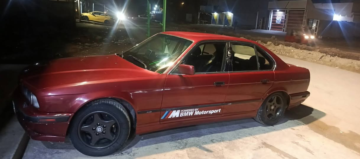 للبيع و مراوس موديل 92 حجم 520 كير ومحرك 25 مسكر مكاني بغداد سبع البور سعرها 50  وبيها مجال قليل ***********/***********
