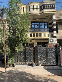 بيت طابقين مساحة 100متر نزال 20 واجهة 5 + كراج صغير طابقين بمدخلين للب...