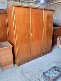 كنتور٣ باب ١٦٠ الف كنتور ٤ باب ١٦٠ الف كنتور٦ باب ٢٦٠ الف اتصال او وات...